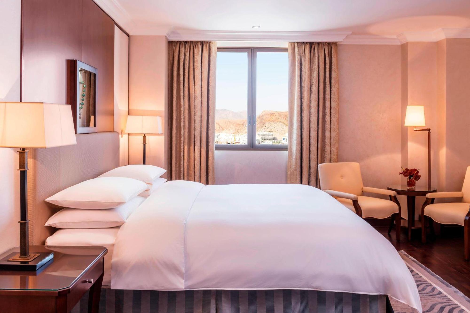 쉐라톤 오만 호텔 무스카트 외부 사진 A room at the InterContinental Vienna